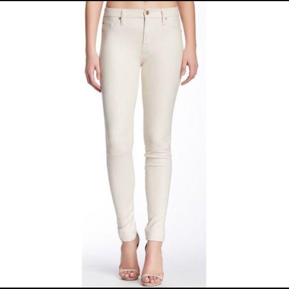**NO LONGER AVAILABLE** Lightly worn 7 For All Mankind Ankle Cropped Pants